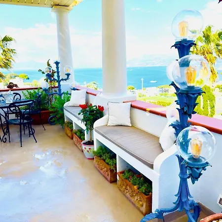 Scala Fenicia 14 By Caprirooms Bed & Breakfast Capri