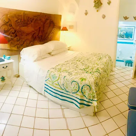 Bed & Breakfast Scala Fenicia 14 By Caprirooms 4*