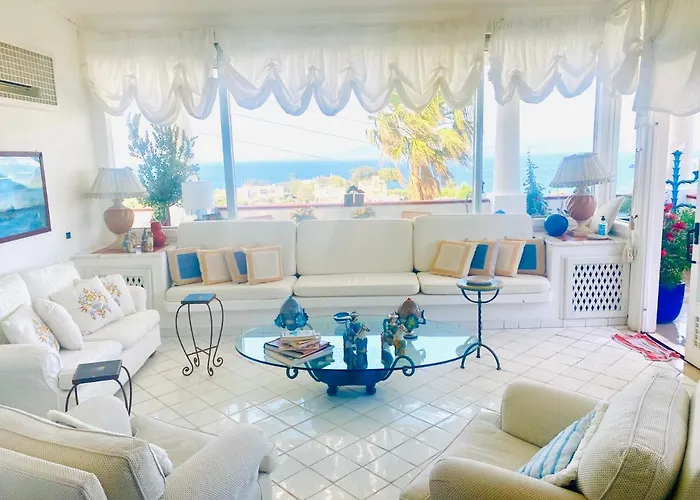 Scala Fenicia 14 By Caprirooms 4* Capri