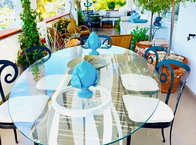 Bed and breakfast Scala Fenicia 14 By Caprirooms Capri