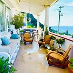 Bed & Breakfast Scala Fenicia 14 By Caprirooms