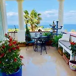 Bed & Breakfast Scala Fenicia 14 By Caprirooms