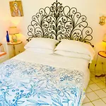 Bed & Breakfast Scala Fenicia 14 By Caprirooms 4*