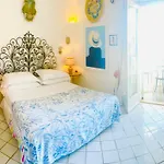 Scala Fenicia 14 By Caprirooms Bed & Breakfast 4*